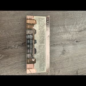 Brand New in box urban decay naked smoky